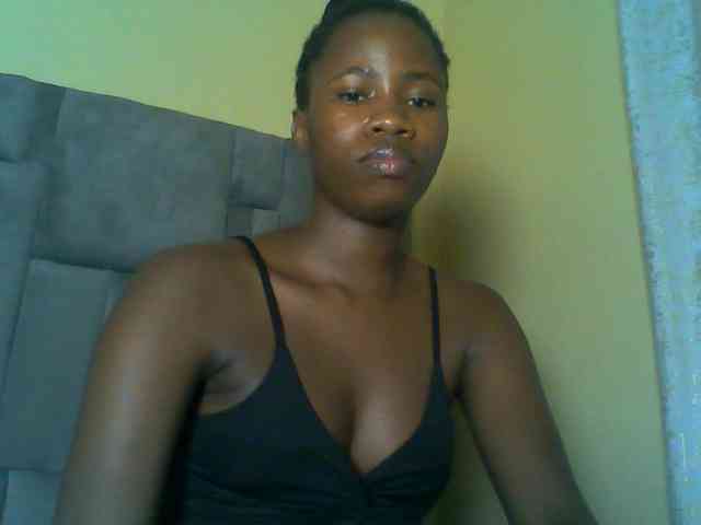 Cuteebony16 webcam