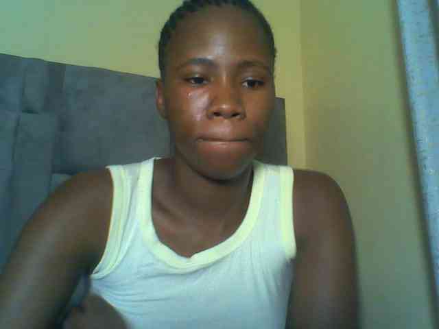 Cuteebony16