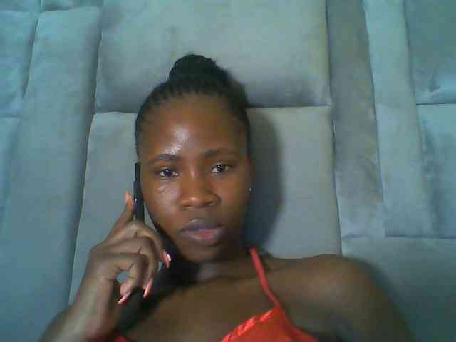 Cuteebony16 webcam