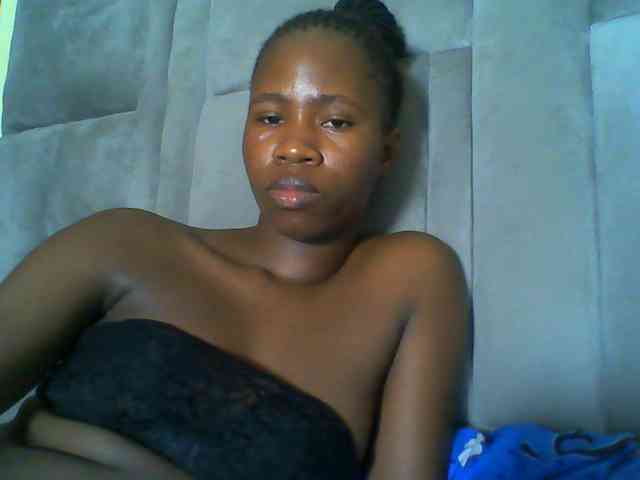 Cuteebony16 webcam