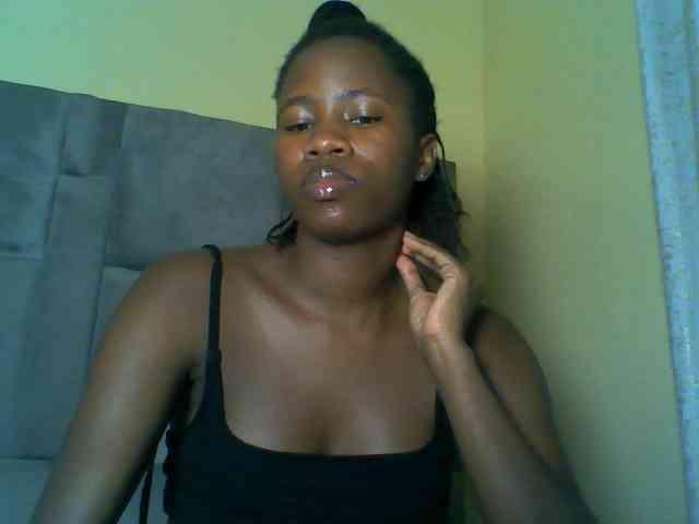 Cuteebony16 webcam
