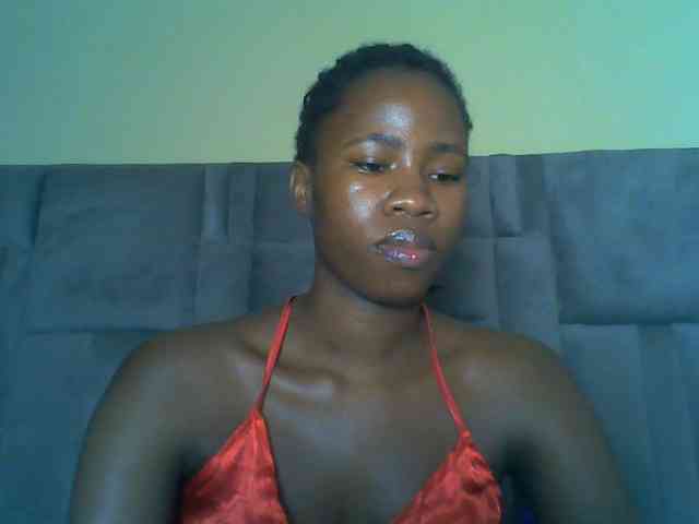 Cuteebony16 webcam