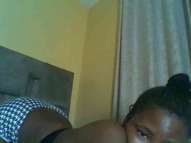 Cuteebony16 webcam