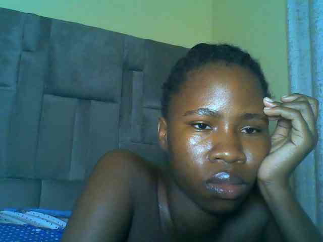 Cuteebony16 webcam