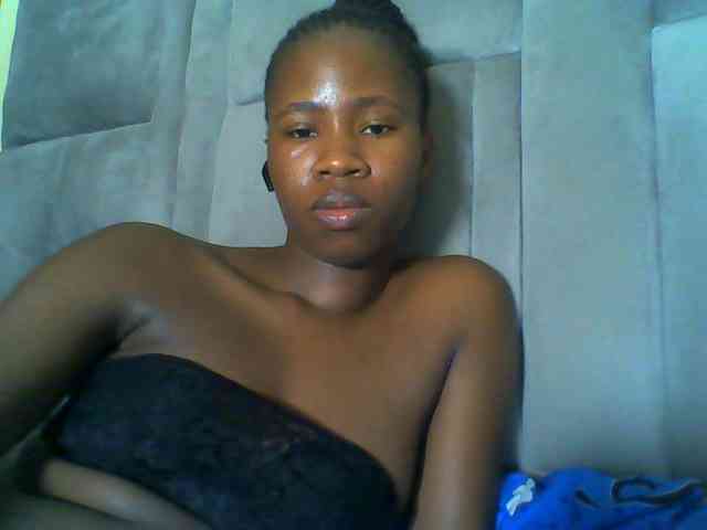 Cuteebony16 webcam