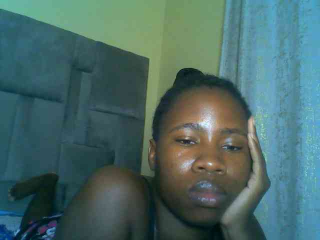 Cuteebony16 webcam