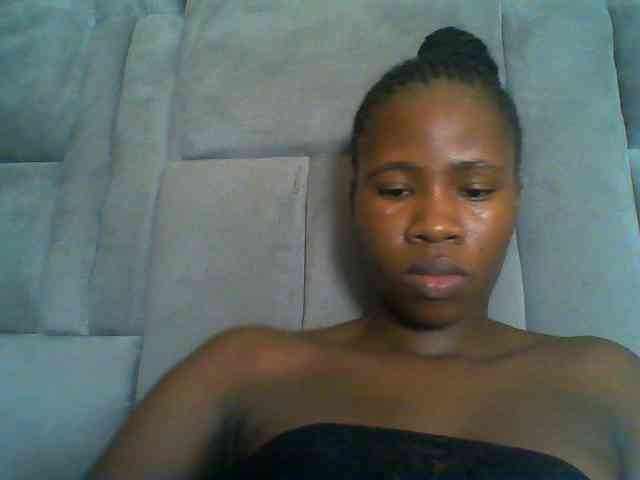Cuteebony16 webcam