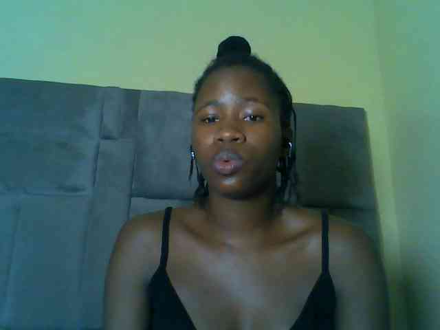 Cuteebony16