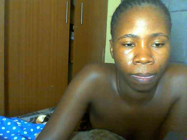 Cuteebony16 webcam