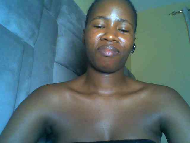 Cuteebony16 webcam