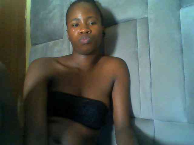 Cuteebony16 webcam