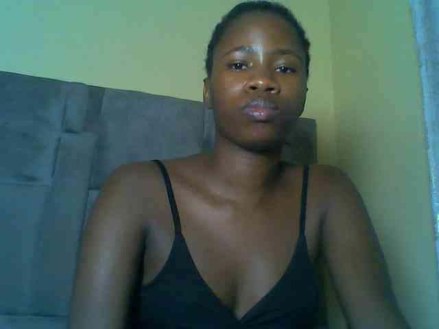 Cuteebony16 webcam