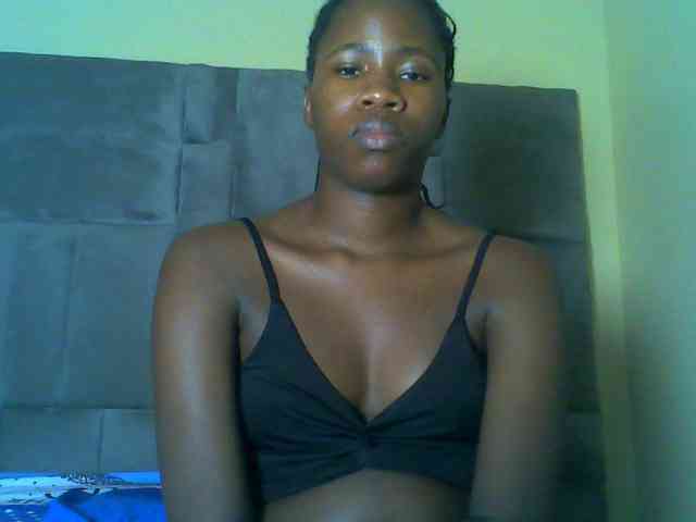 Cuteebony16 webcam