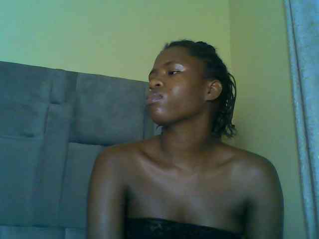 Cuteebony16 webcam