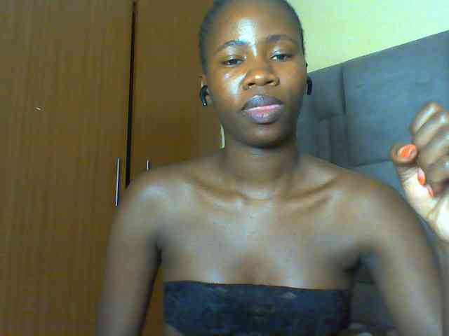 Cuteebony16 webcam