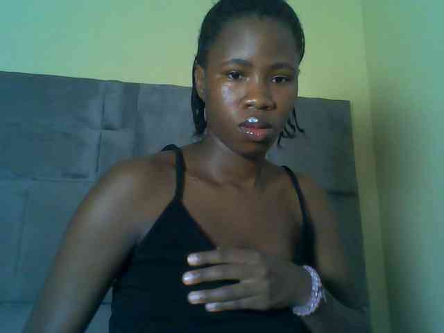 Cuteebony16 webcam