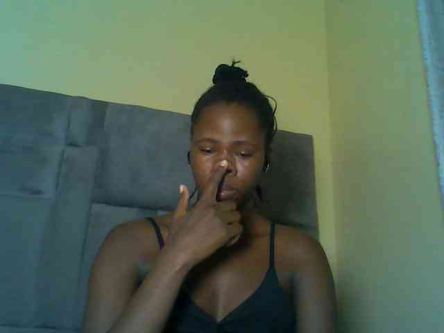 Cuteebony16 webcam