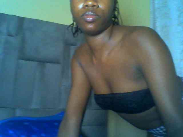 Cuteebony16