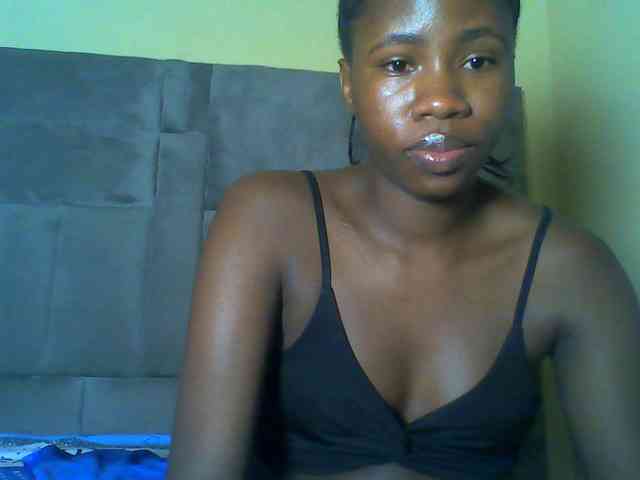 Cuteebony16 webcam