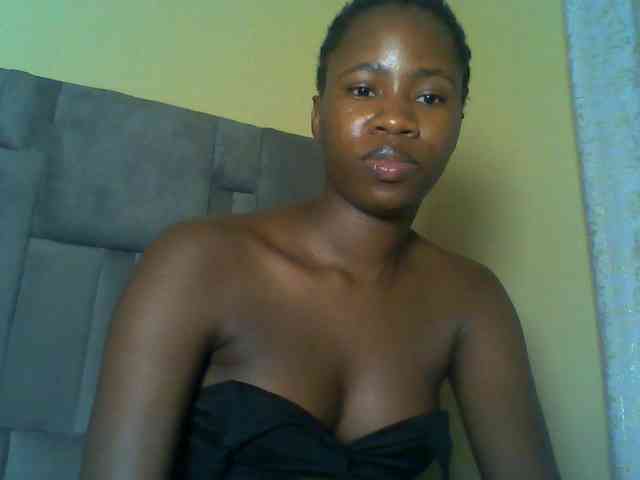 Cuteebony16 webcam