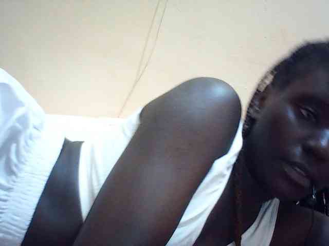 Ariannavee Live Webcam on BongaCams