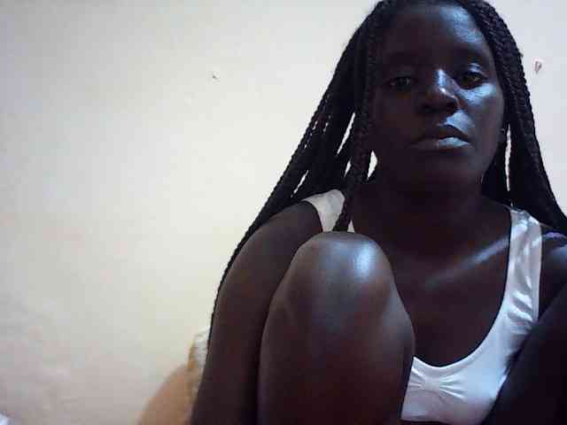 Ariannavee Live Webcam on BongaCams