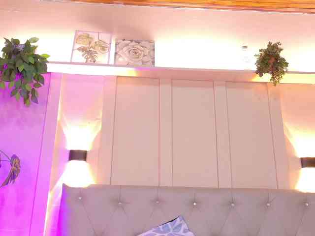 lesly-tavarez webcam