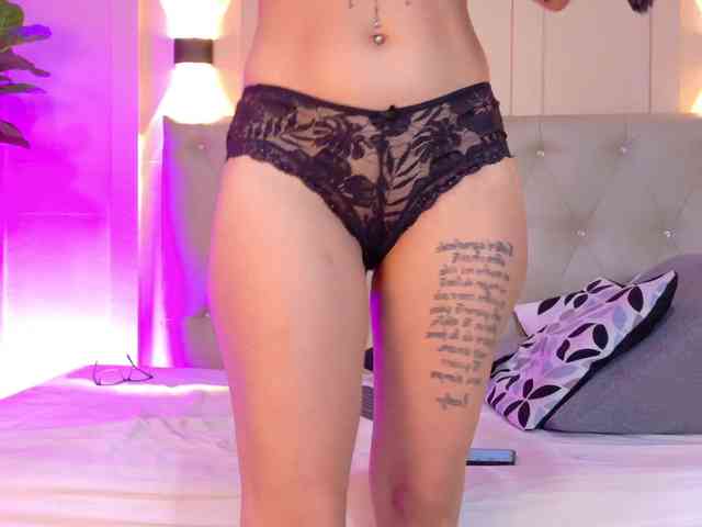 lesly-tavarez webcam