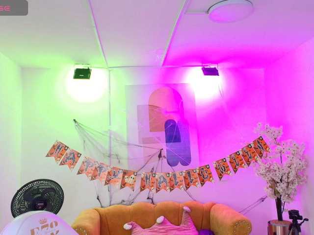 Sofi-monroeee live cam on BongaCams