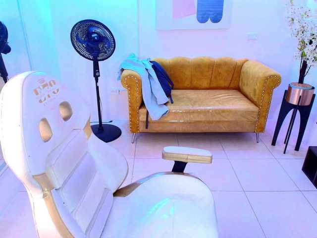 Sofi-monroeee live cam on BongaCams
