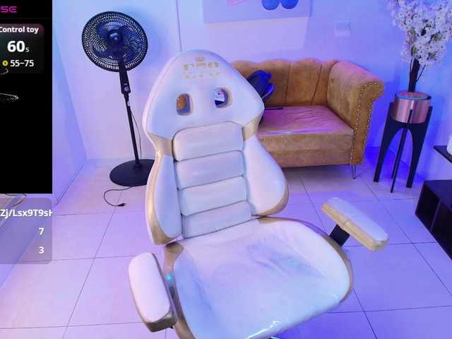 Sofi-monroeee live cam on BongaCams