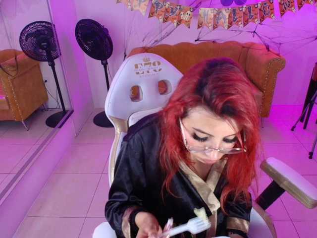 Sofi-monroeee live cam on BongaCams