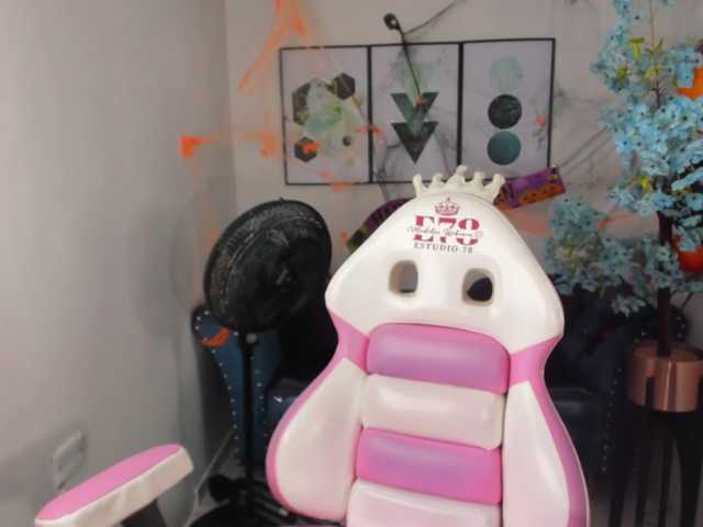 Sofi-monroeee live cam on BongaCams