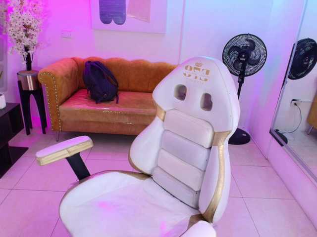 Sofi-monroeee live cam on BongaCams