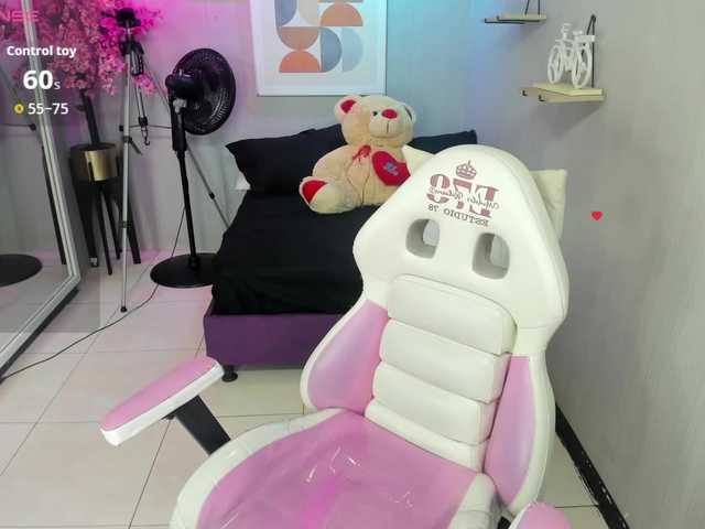 Sofi-monroeee live cam on BongaCams