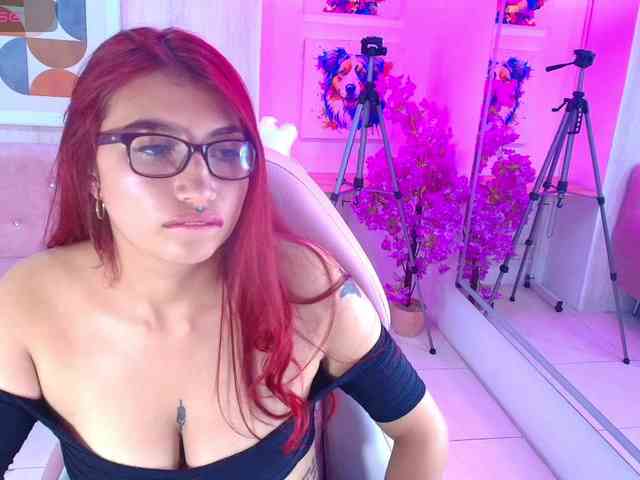 Sofi-monroeee webcam