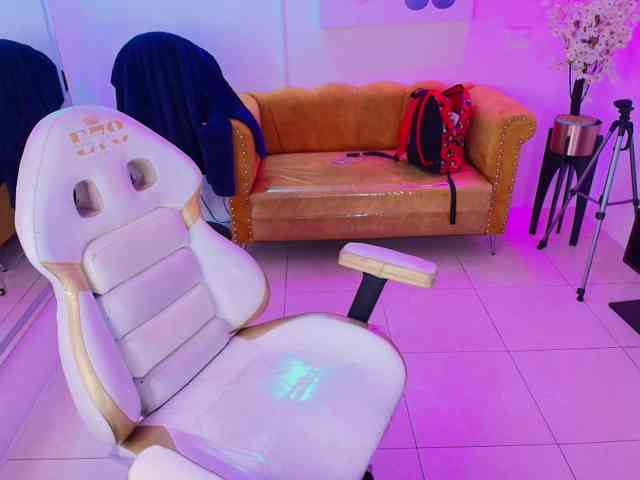 Sofi-monroeee webcam