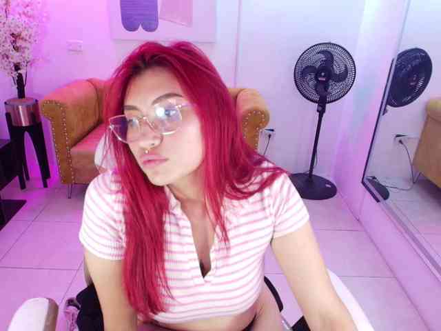 Sofi-monroeee webcam