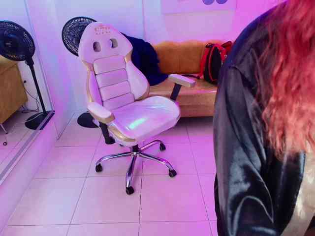 Sofi-monroeee webcam