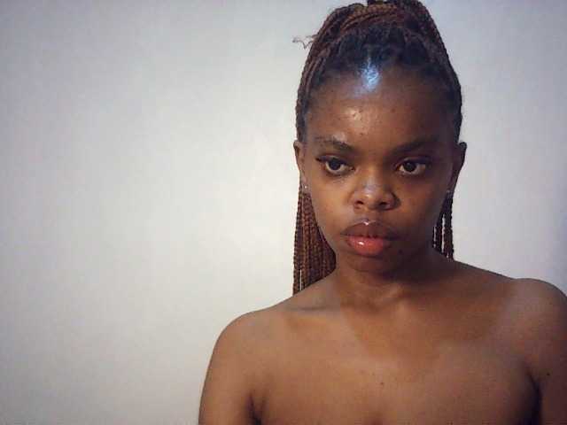 BustyDebbie webcam bongacams model stream image