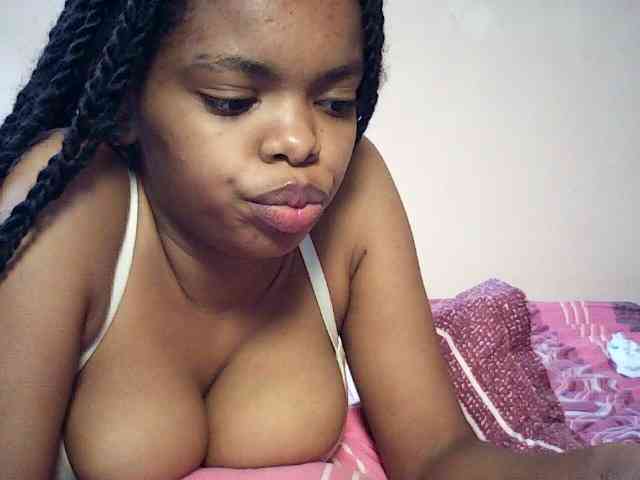 BustyDebbie webcam