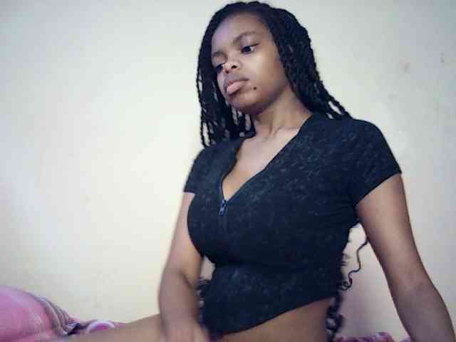 BustyDebbie webcam
