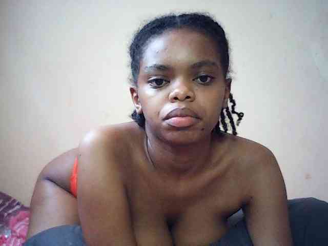 BustyDebbie webcam