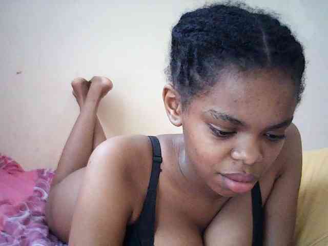 BustyDebbie webcam