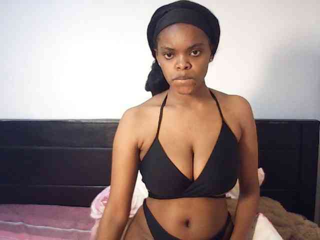 BustyDebbie webcam