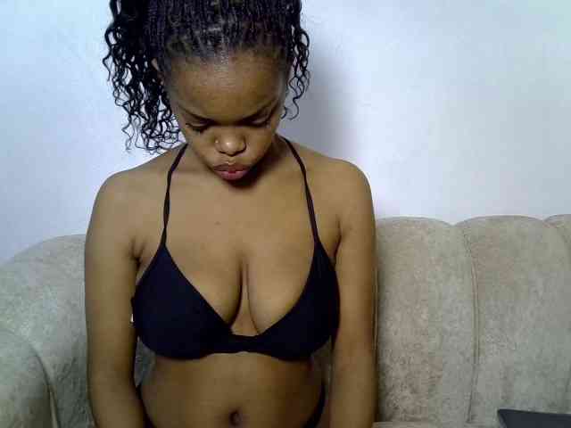 BustyDebbie webcam