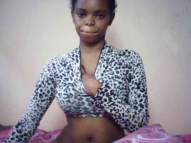 BustyDebbie webcam