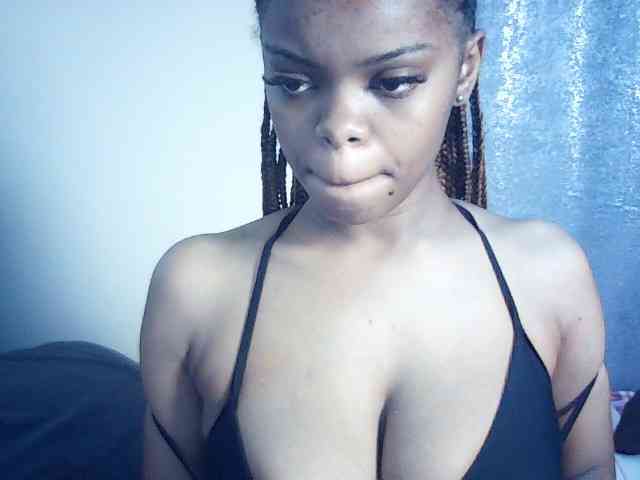 BustyDebbie webcam