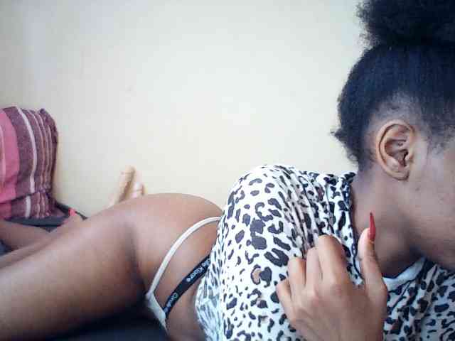 BustyDebbie webcam