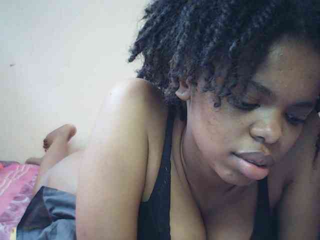 BustyDebbie webcam